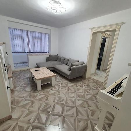 Iasi City - Central Apartment Екстер'єр фото